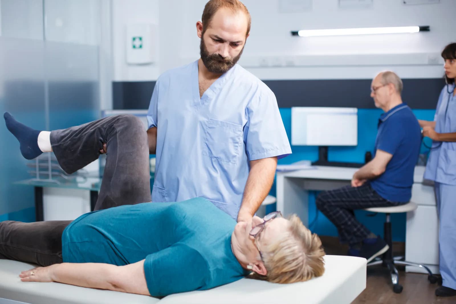 Orthopedics Doctors in Ain Al-Basha, Balqa — A knee and joint mobility examination — directory of the best Orthopedics doctors in Ain Al-Basha, Balqa