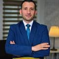 الدكتور حذيفة محمد أسمر اختصاصي جراحة عامة في الزرقاء