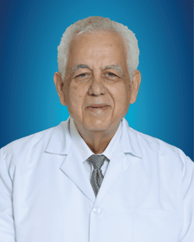 الدكتور عدنان أحمد حسن (Dr. Adnan Ahmad Hassan) طبيب نسائية وتوليد في جبل عمّان، عمّان