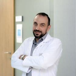 الدكتور أحمد باسم الخاروف (Dr. Ahmad Basem Al Kharouf) طبيب جهاز هضمي في أوتوستراد الزرقاء، الزرقاء