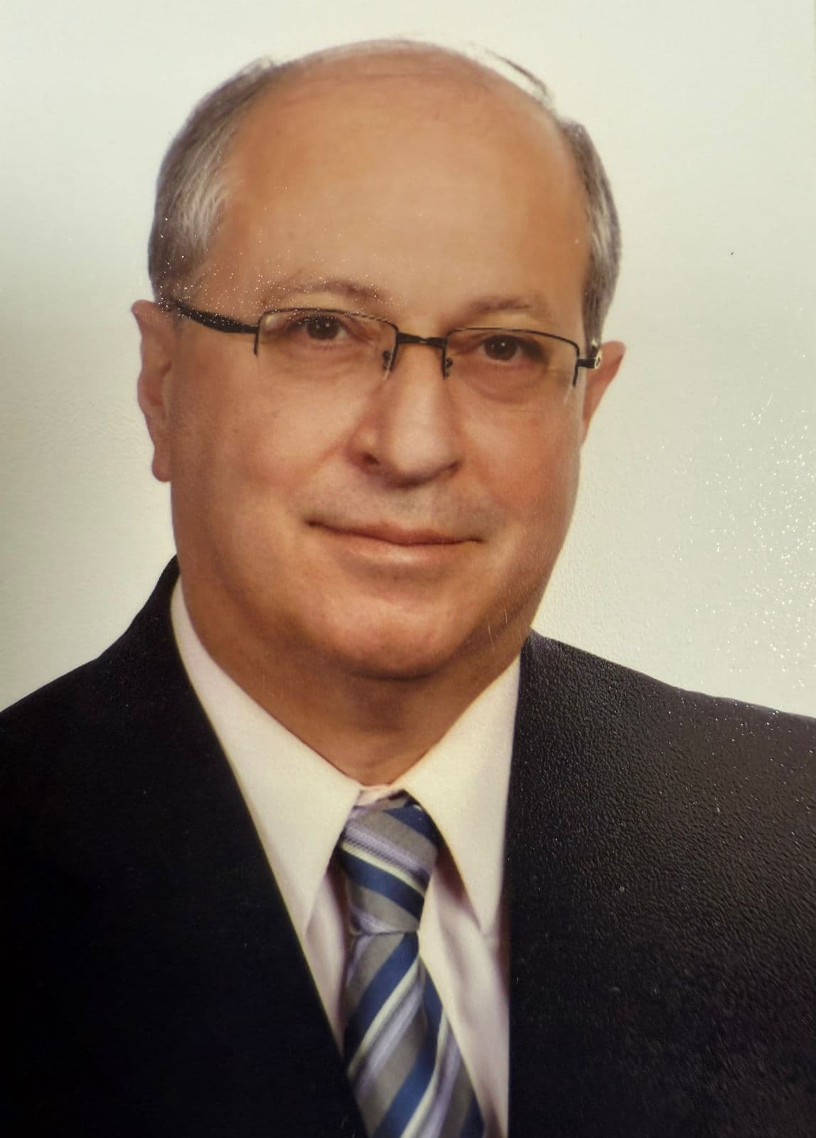 Dr. Fakhri Ahmad Al Hakim — Cardiology in Arjan, Amman