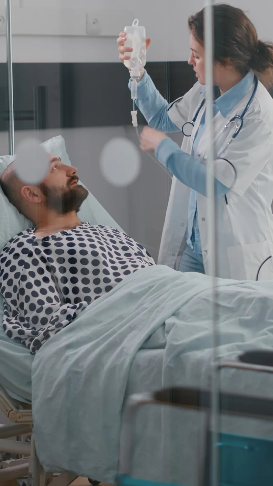 ساركوما الأنسجة الرخوة: التشخيص والعلاج والتحديات — يستعرض المقال ساركوما الأنسجة الرخوة وطرق تشخيصها وخيارات العلاج المتاحة للمرضى.