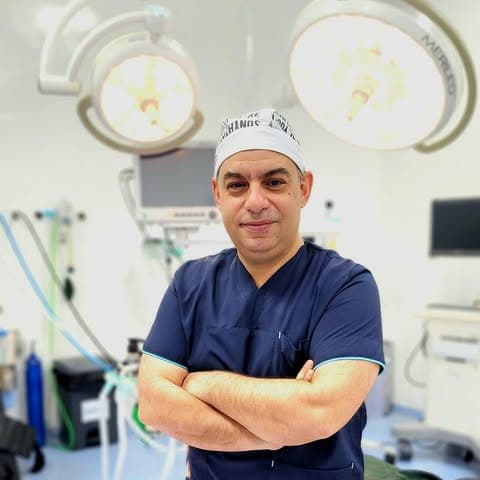 شعار عيادة الدكتور نضال نايف شواقفة