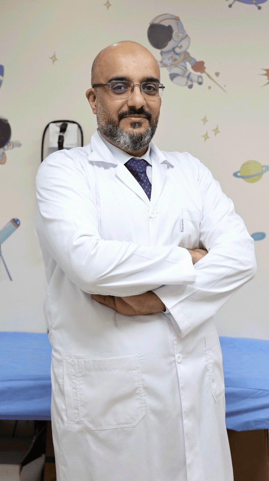 الدكتور فتحي عزوني اختصاصي أطفال في عرجان، عمّان