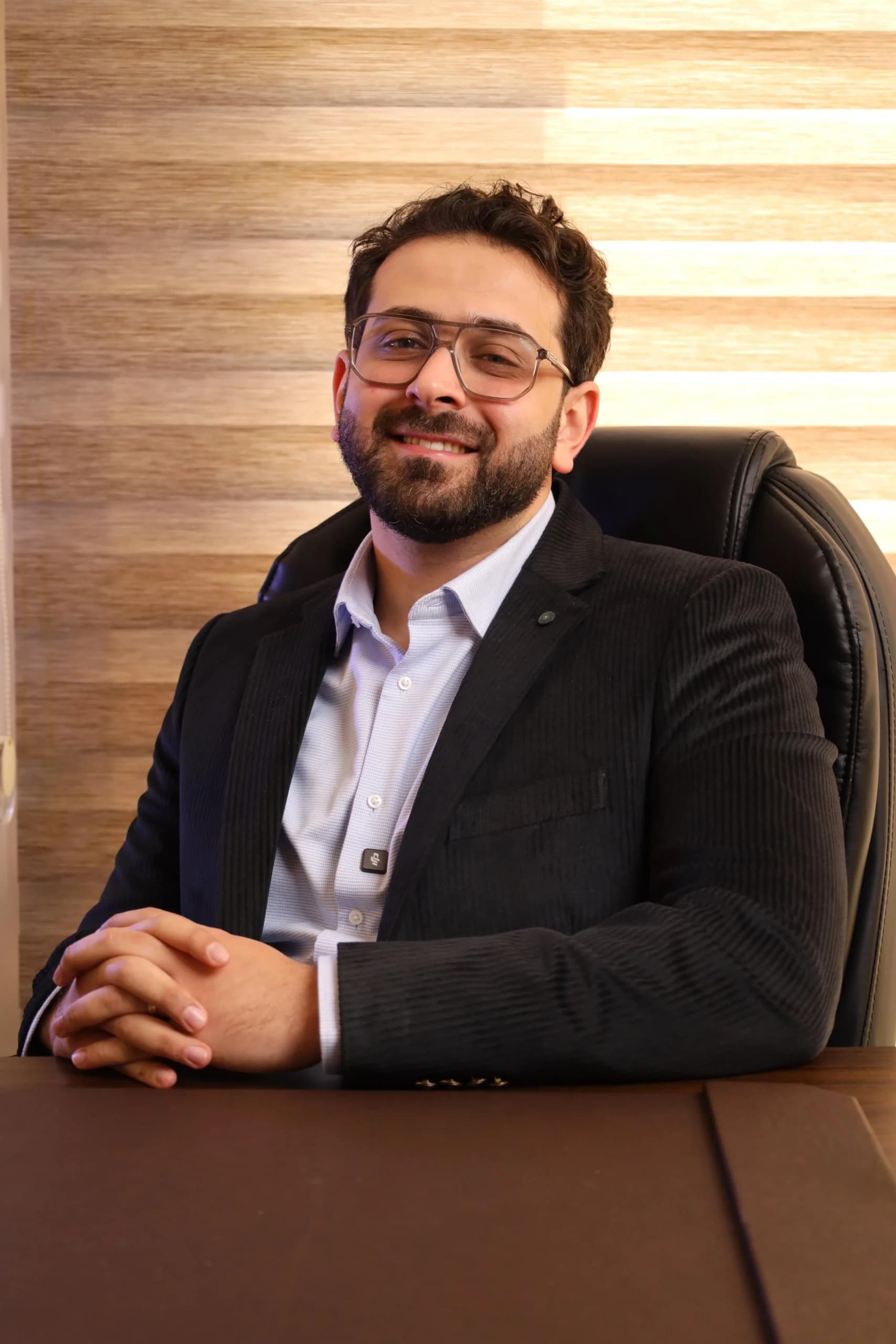 الدكتور راشد ناجح العمري اختصاصي مسالك بولية في عمّان
