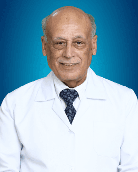 الدكتور أحمد عبد اللطيف ملوح (Dr. Ahmad Abdel Latif Mallouh) طبيب أطفال في جبل عمّان، عمّان